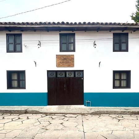 Alhambra Hotel - San Cristobal De Las Casas Exterior photo